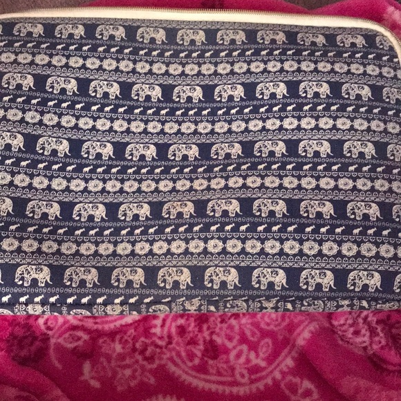 Computer case - Picture 4 of 5